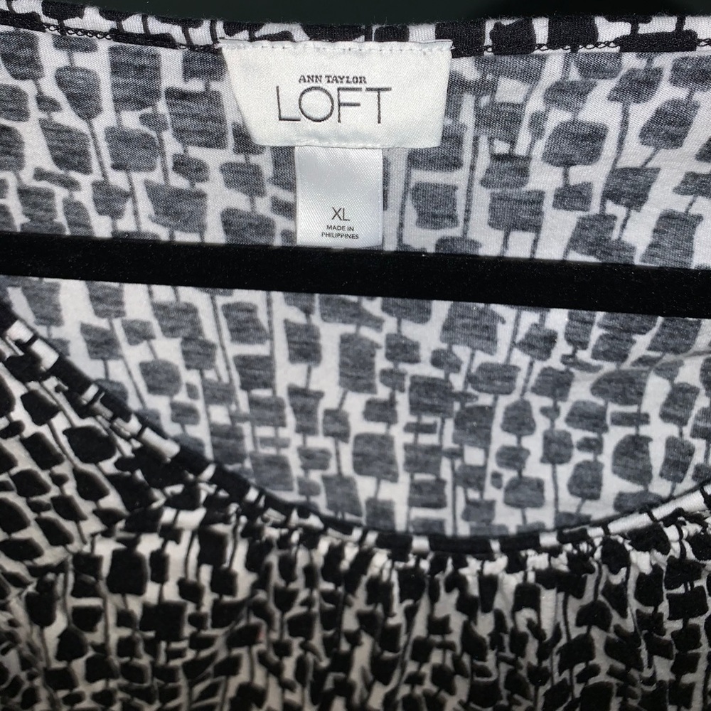 Patterned T-Shirt - Picture 4 of 6